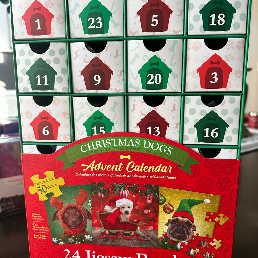 Advent Calendar w/24 Jigsaw Puzzles of Christmas Dogs
